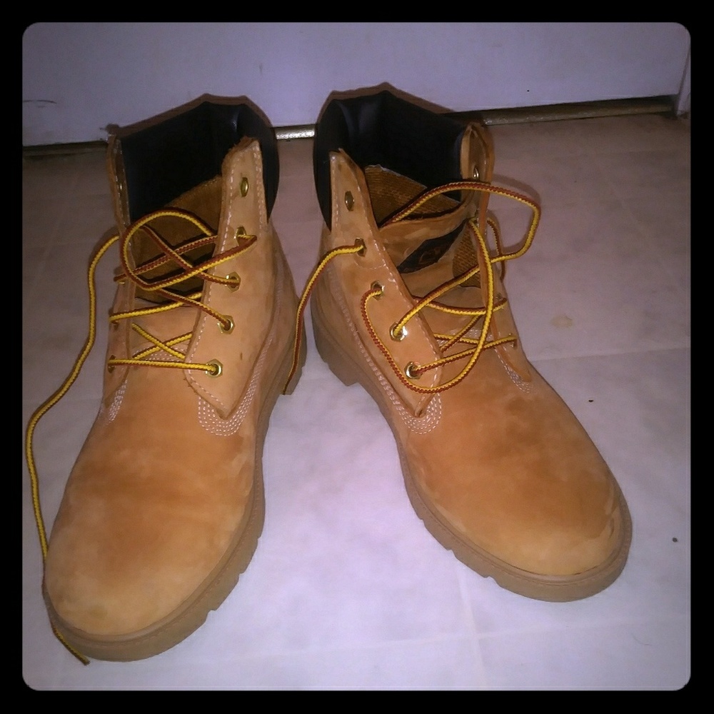 Timberland Boy's Junior 6" Nubuck Basic Waterproof